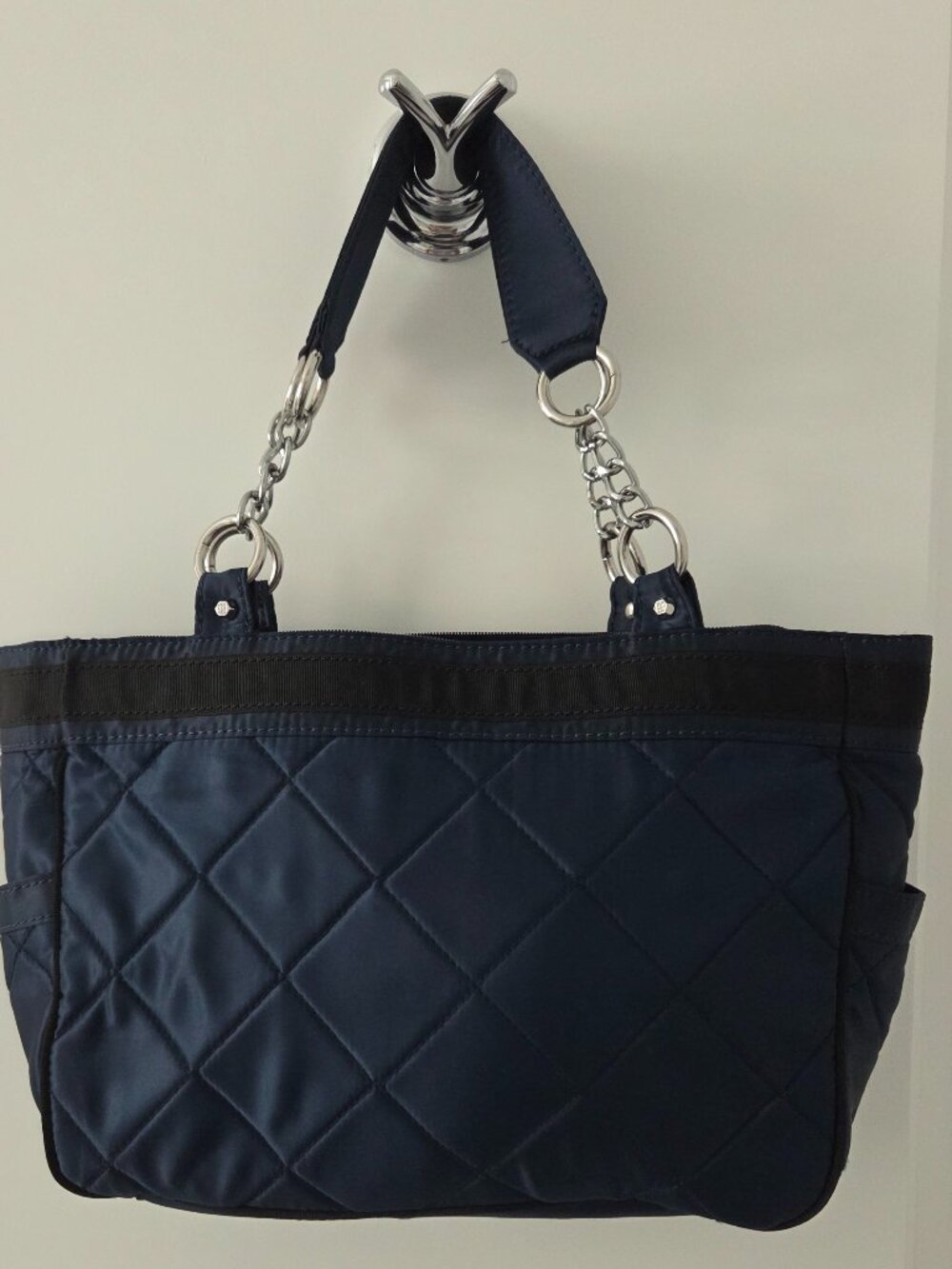 NWOT Quilted Navy Blue Bag - Picture 4 of 8